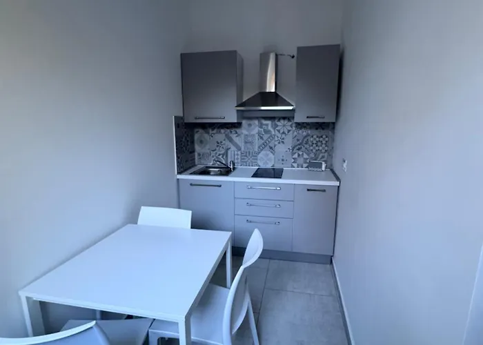 Domus - * Cinquefrondi