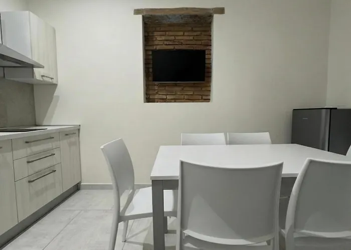 Appartamento Domus - *